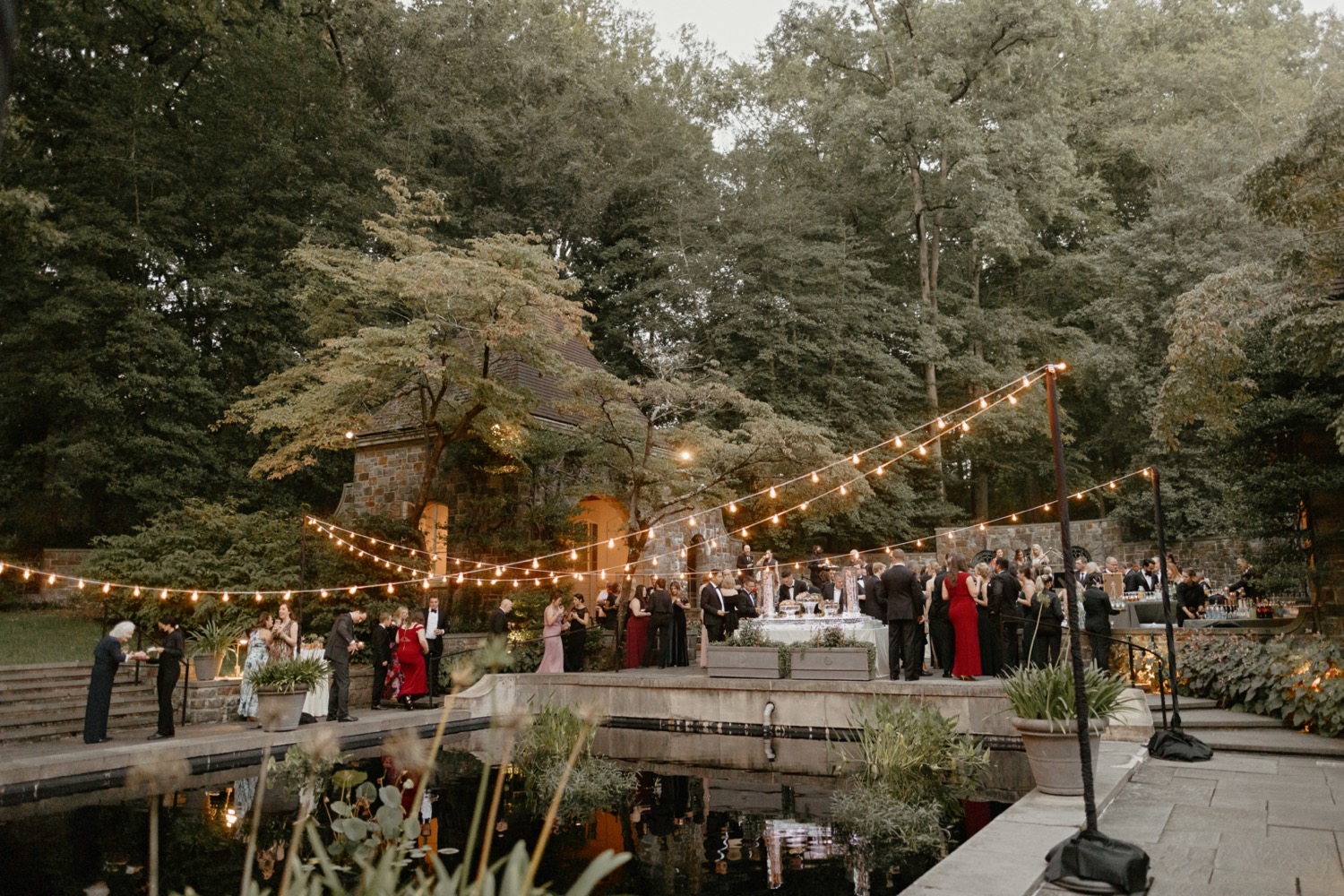 cocktail hour lighting by collective event group