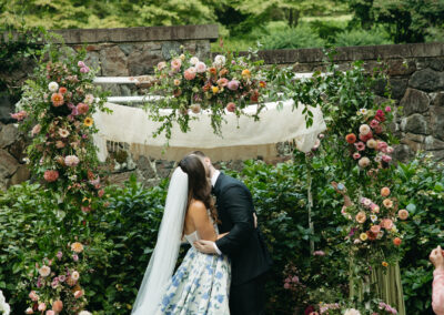 bride and groom at outdoor ceremony